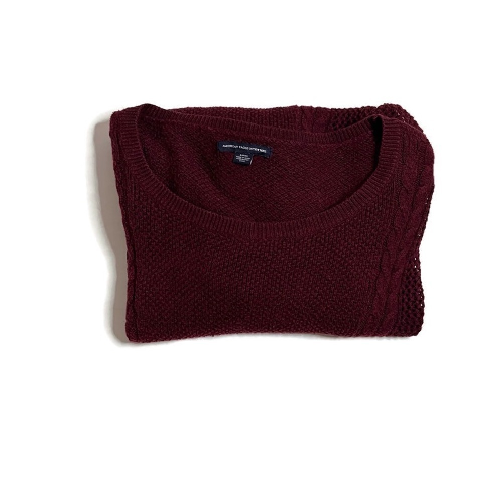 American Eagle Outfitters knit sweater size small color maroon